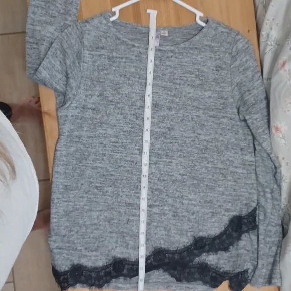 Alya gray sweater size S - Picture 6 of 9